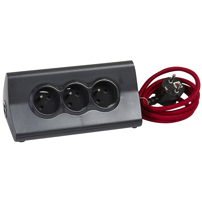 Rallonge Multiprises LEGRAND 3x2P+T +2USB 16A 230V avec cordon 1,5m