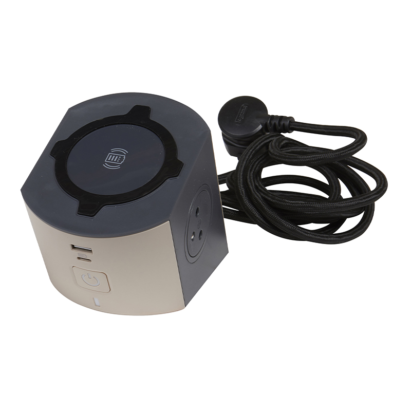 Multiprise Station De Charge LEGRAND 10A + USB - Image 3