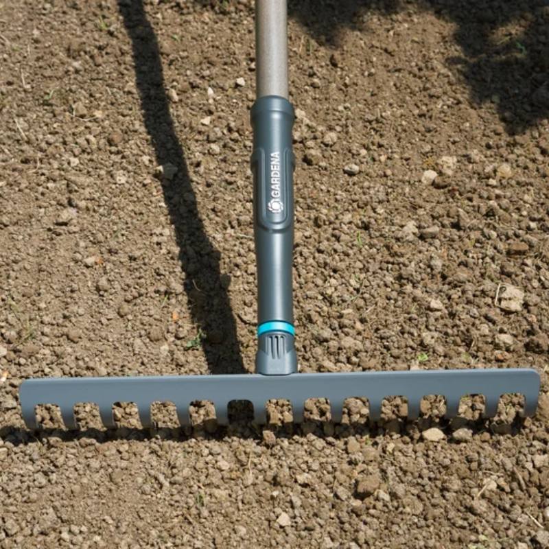 Râteau NatureLine GARDENA , râteau à gazon robuste de 36 cm - Image 3