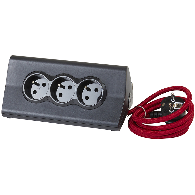 Rallonge Multiprises LEGRAND 3x2P+T +2USB 16A 230V avec cordon 1,5m - Image 3