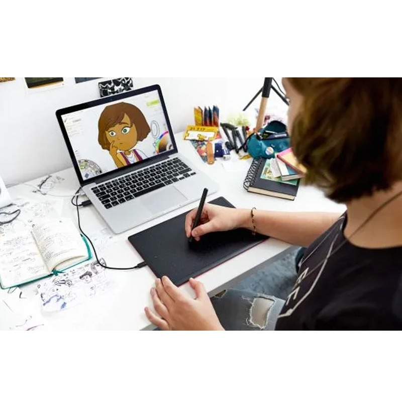 Tablette Graphique WACOM One By Moyenne - Noir & Rouge (CTL-672-S) - Image 4