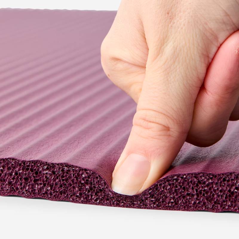 Tapis de pilates DOMYOS confort épaisseur 15 mm - Rouge bordeaux - Image 4