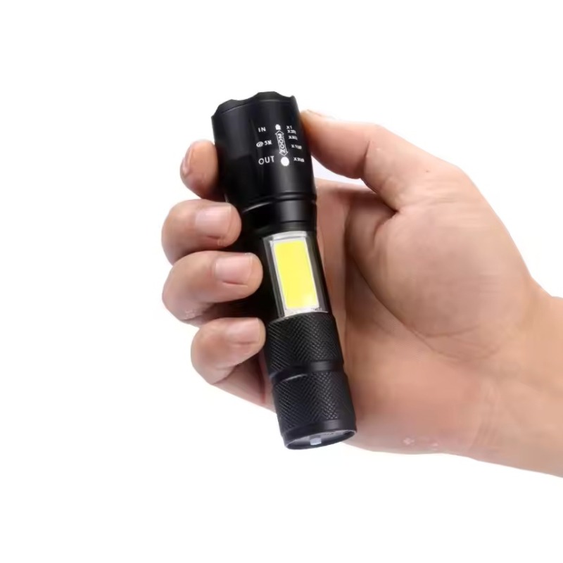 TORCHE LED RECHARGEABLE AVEC ZOOM STYLE MILITAIRE - Image 4